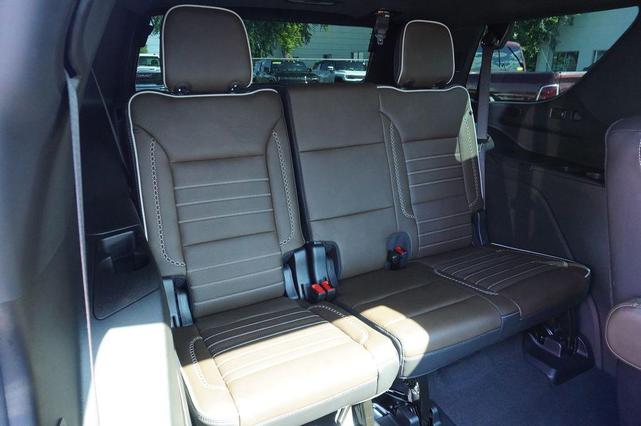 Photo of 2025 Downpour Metallic GMC Yukon