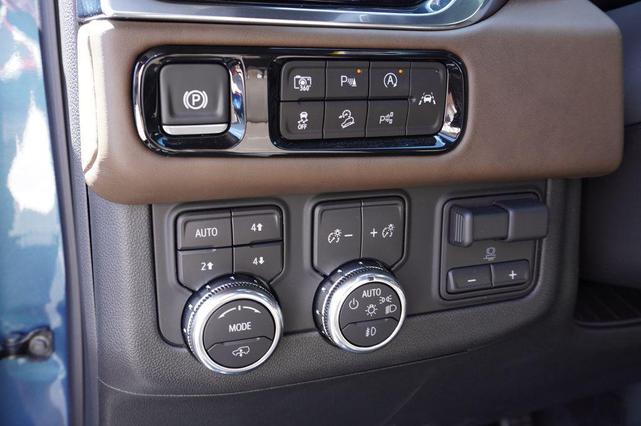 Photo of 2025 Downpour Metallic GMC Yukon