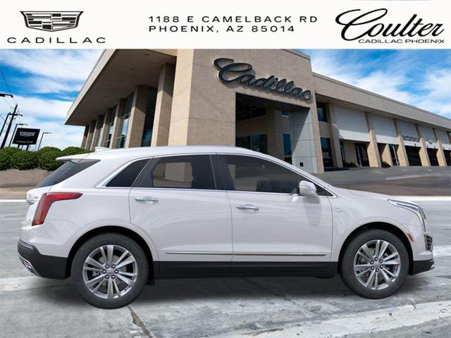 Photo of 2025 Crystal White Tricoat Cadillac XT5