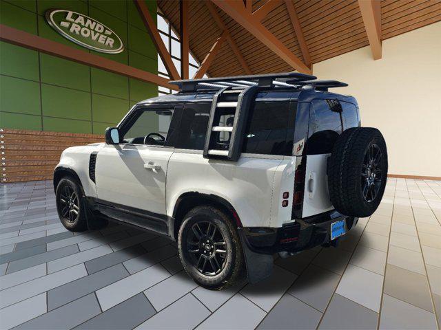 Photo of 2023 Fuji White Land Rover Defender