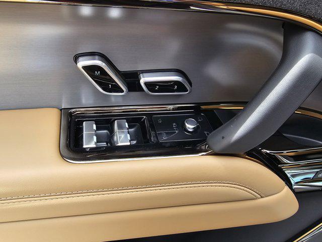 Photo of 2025 EIGER GREY Land Rover Range Rover Sport