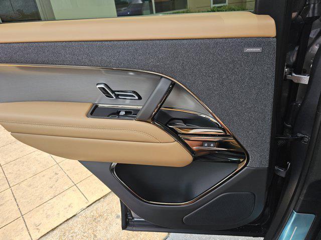 Photo of 2025 EIGER GREY Land Rover Range Rover Sport