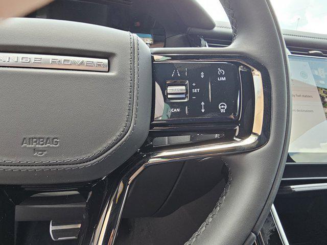 Photo of 2026 Fuji White Land Rover Range Rover Velar