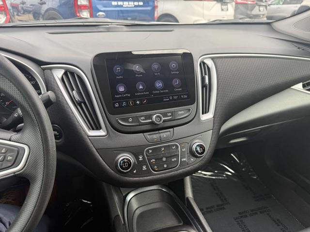 Photo of 2022 Summit White Chevrolet Malibu