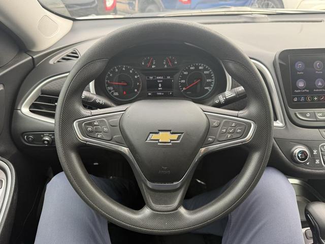 Photo of 2022 Summit White Chevrolet Malibu