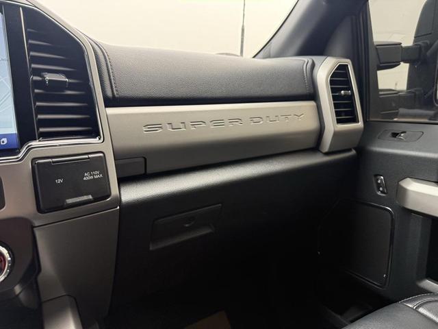 Photo of 2022 Agate Black Metallic Ford F-250