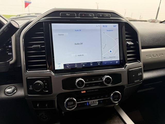Photo of 2022 Agate Black Metallic Ford F-250