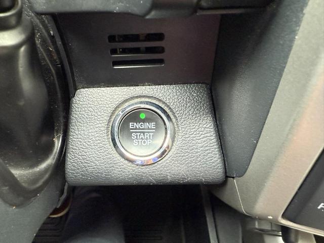 Photo of 2022 Agate Black Metallic Ford F-250