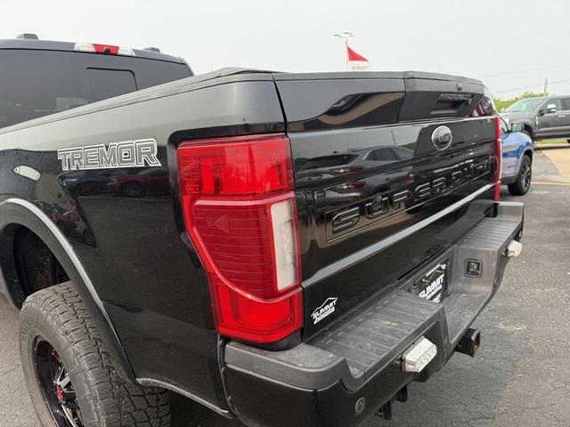 Photo of 2022 Agate Black Metallic Ford F-250