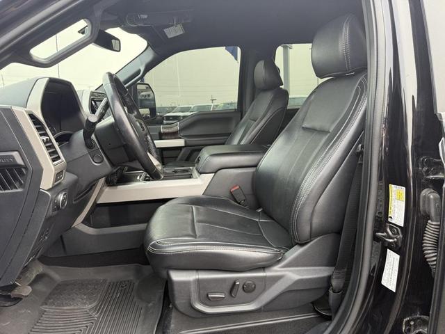 Photo of 2022 Agate Black Metallic Ford F-250