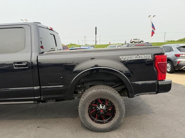 Photo of 2022 Agate Black Metallic Ford F-250