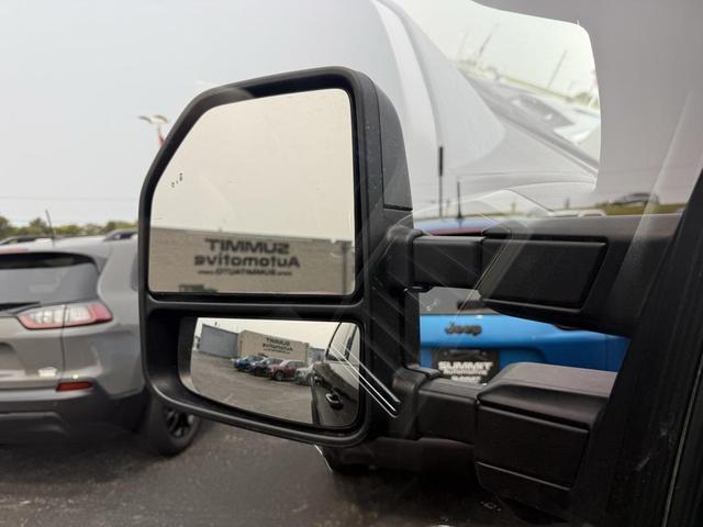 Photo of 2022 Agate Black Metallic Ford F-250
