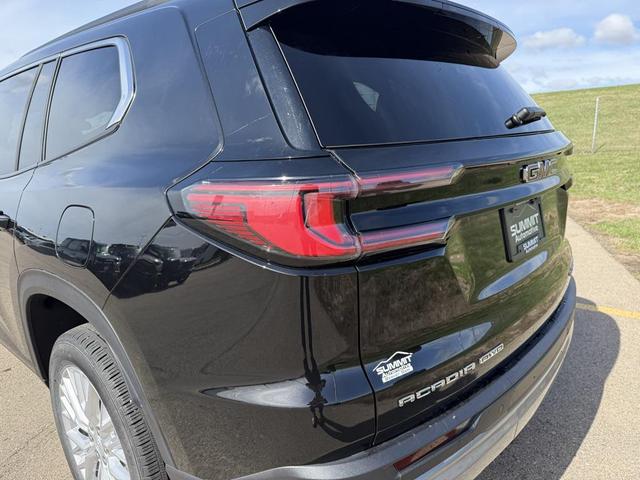 Photo of 2024 Ebony Twilight Metallic GMC Acadia