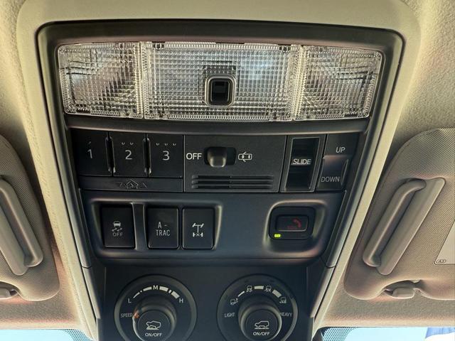 Photo of 2023 Orange Toyota 4Runner