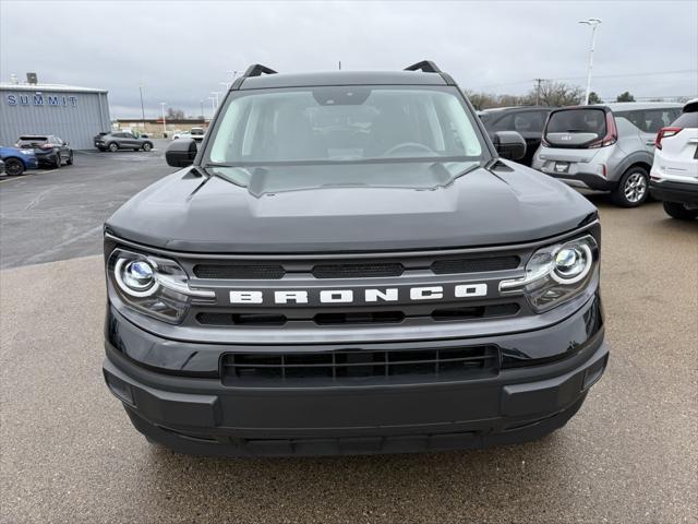 Photo of 2024 Shadow Black Ford Bronco Sport