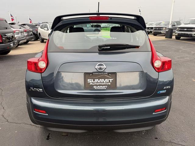 Photo of 2014 Graphite Blue Nissan Juke