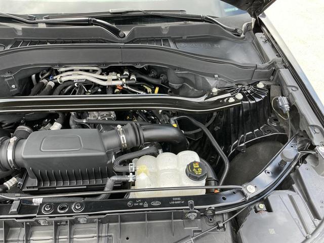 Photo of 2021 Agate Black Metallic Ford Explorer