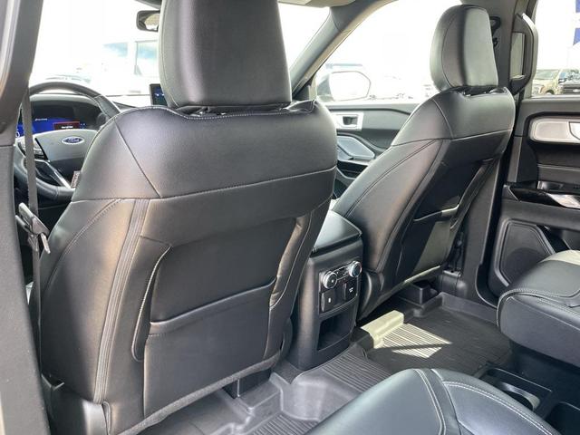 Photo of 2021 Agate Black Metallic Ford Explorer