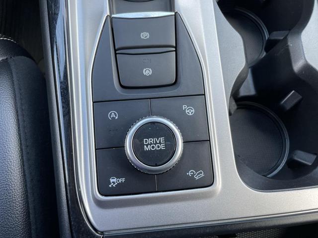 Photo of 2021 Agate Black Metallic Ford Explorer