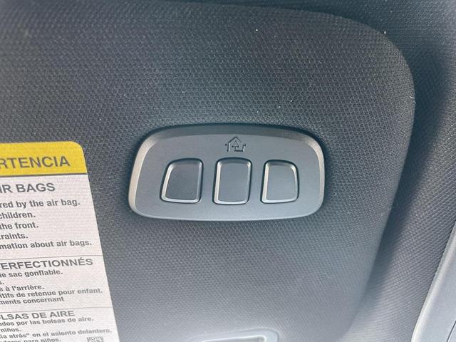 Photo of 2021 Agate Black Metallic Ford Explorer