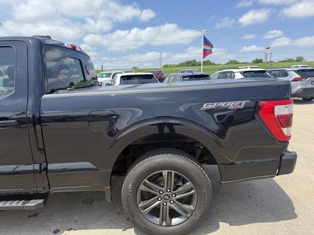 Photo of 2021 Agate Black Metallic Ford F-150