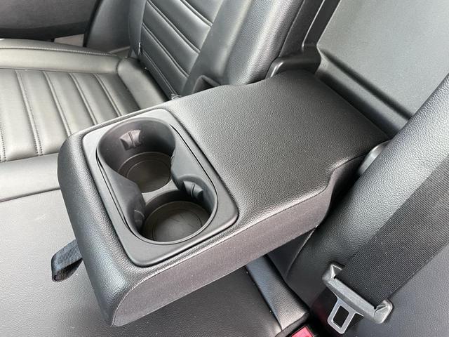Photo of 2024 Gray Metallic Ford Edge