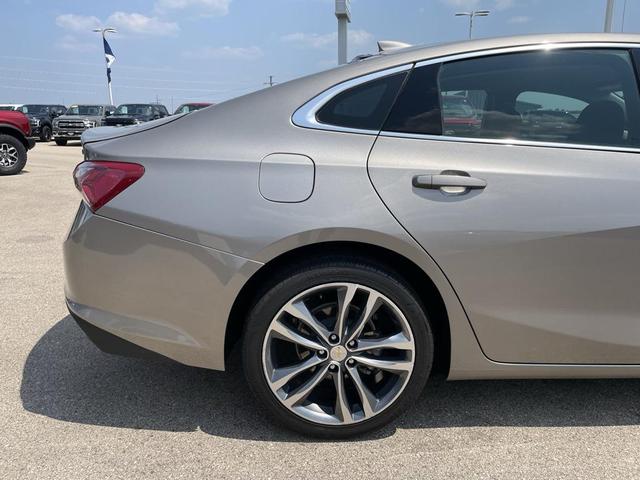 Photo of 2022 Mineral Gray Metallic Chevrolet Malibu