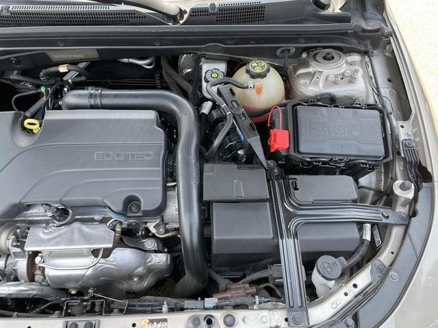 Photo of 2022 Mineral Gray Metallic Chevrolet Malibu