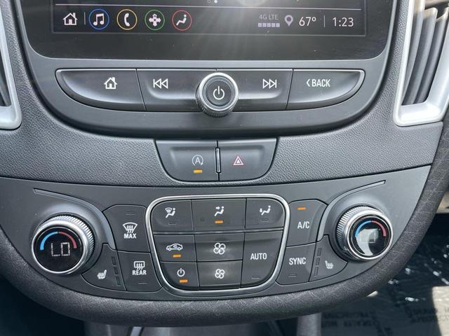 Photo of 2022 Mineral Gray Metallic Chevrolet Malibu