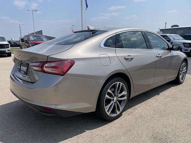 Photo of 2022 Mineral Gray Metallic Chevrolet Malibu