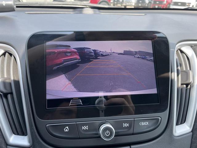 Photo of 2022 Mineral Gray Metallic Chevrolet Malibu