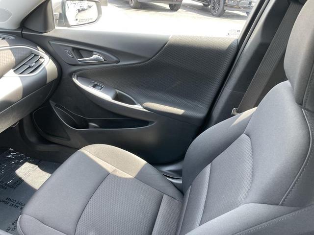 Photo of 2022 Mineral Gray Metallic Chevrolet Malibu