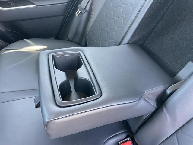 Photo of 2024 Ice Cap Toyota RAV4