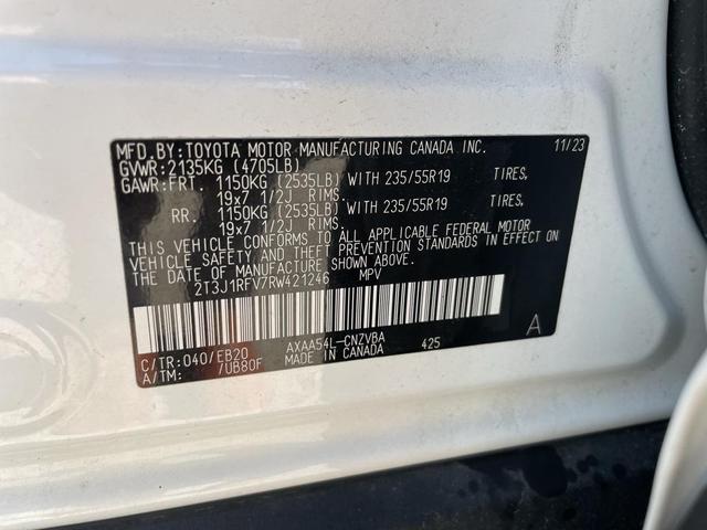 Photo of 2024 Ice Cap Toyota RAV4