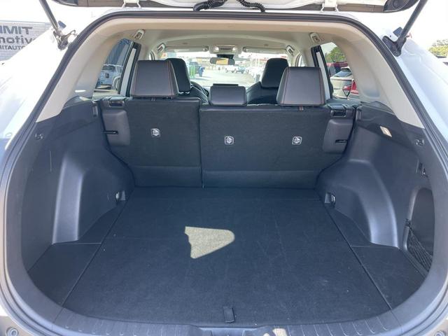 Photo of 2024 Ice Cap Toyota RAV4