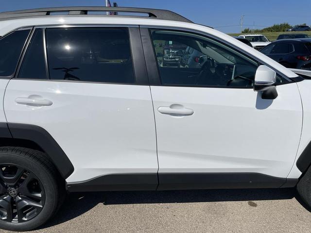 Photo of 2024 Ice Cap Toyota RAV4