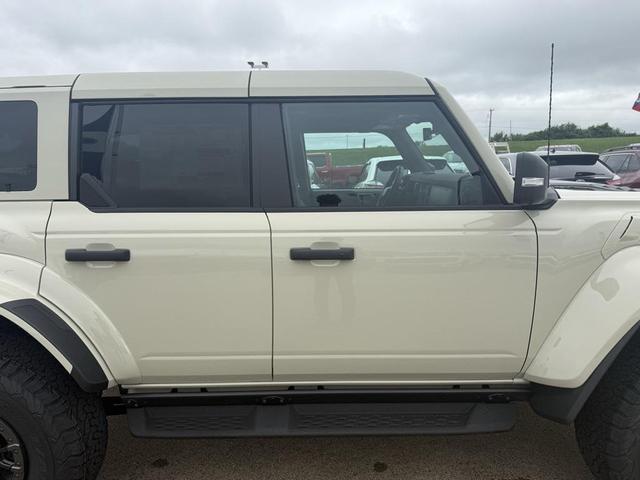 Photo of 2025 Desert Sand Ford Bronco