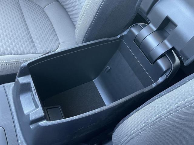 Photo of 2022 Agate Black Metallic Ford Escape