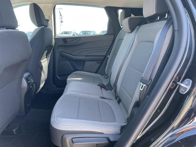 Photo of 2022 Agate Black Metallic Ford Escape