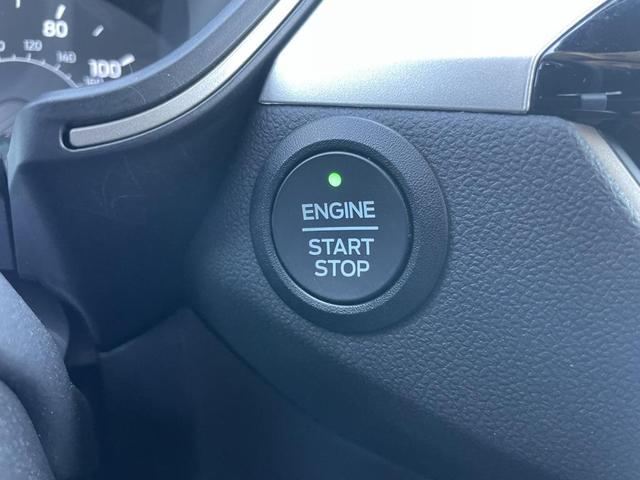 Photo of 2022 Agate Black Metallic Ford Escape