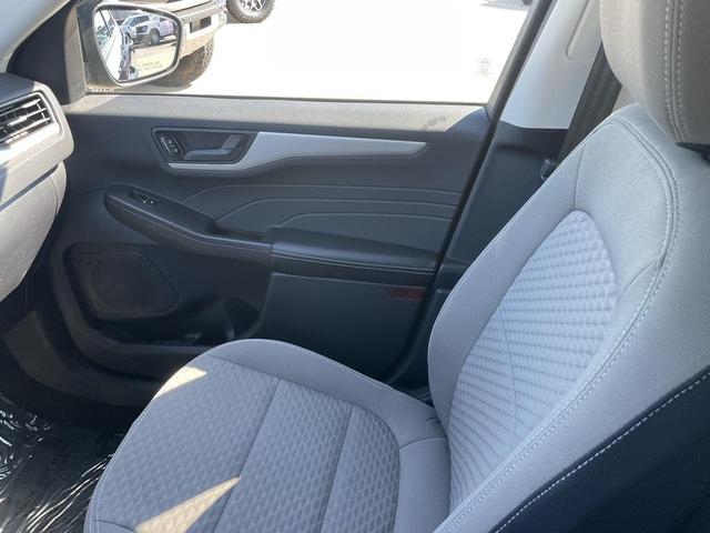 Photo of 2022 Agate Black Metallic Ford Escape