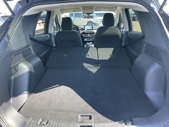 Photo of 2022 Agate Black Metallic Ford Escape
