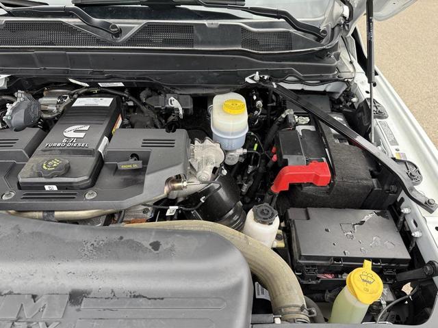 Photo of 2024 Bright White Clearcoat RAM 2500