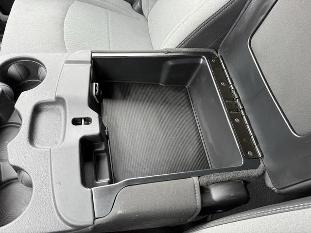Photo of 2024 Bright White Clearcoat RAM 2500