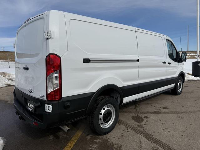 Photo of 2025 Oxford White Ford Transit-250