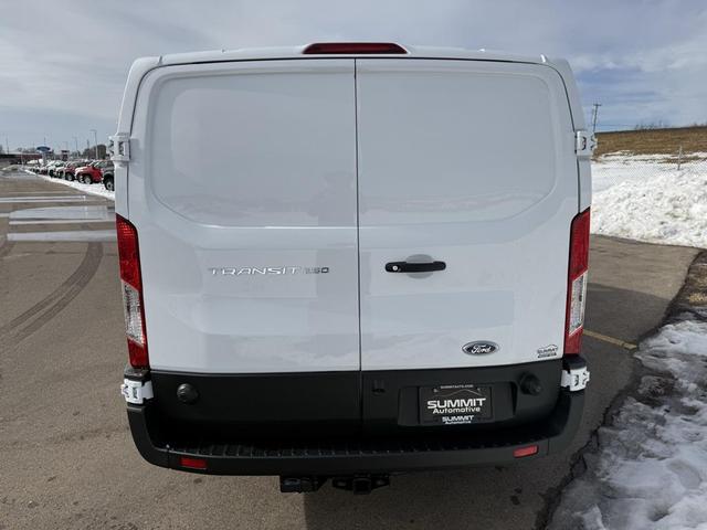 Photo of 2025 Oxford White Ford Transit-250