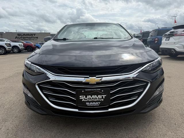 Photo of 2023 Dark Ash Metallic Chevrolet Malibu