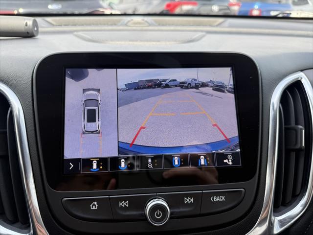 Photo of 2021 Pacific Blue Metallic Chevrolet Equinox