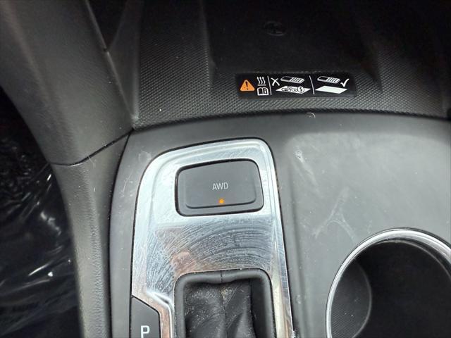 Photo of 2021 Pacific Blue Metallic Chevrolet Equinox