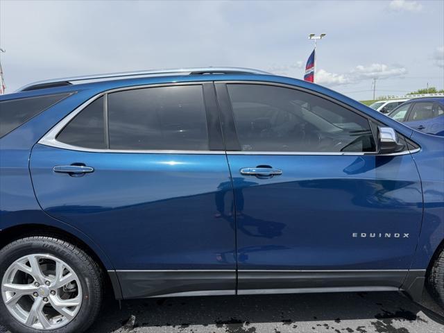 Photo of 2021 Pacific Blue Metallic Chevrolet Equinox